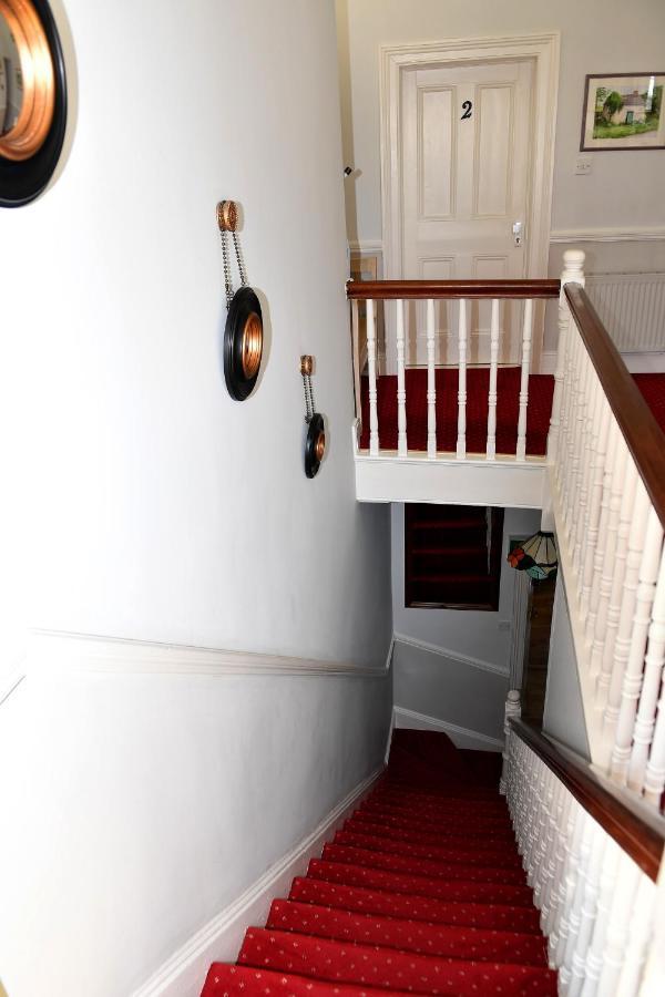 Railway House Guest House Мълингар Екстериор снимка